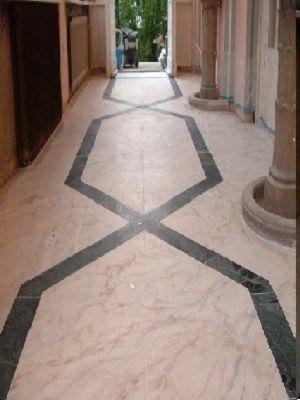 Vorher: Marmorboden Aufbereitung