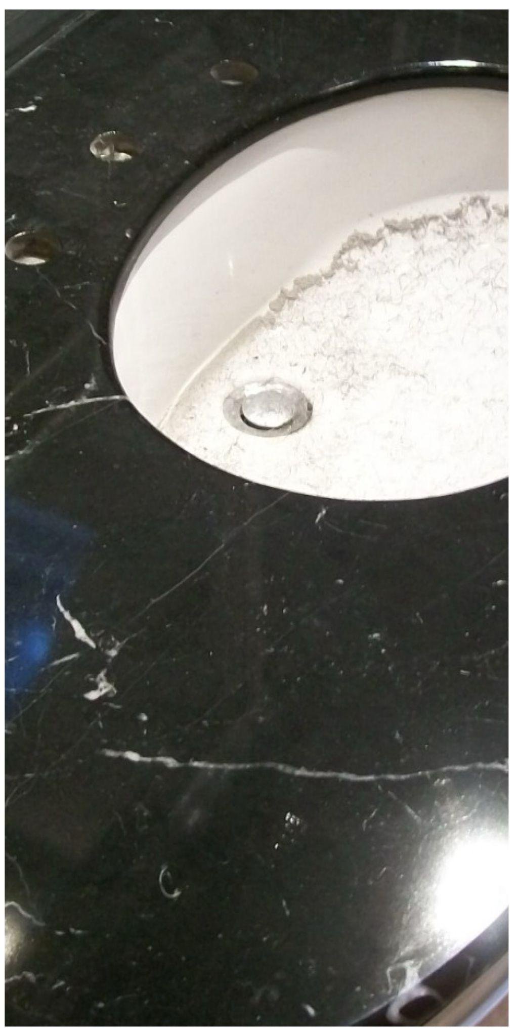 Nachher: Waschtisch Aufbereitung