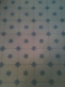 Zementfliesen nach der Reinigung