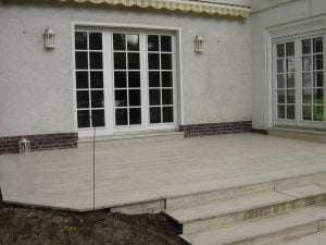 Travertinplatten reinigen und schützen und pflegen